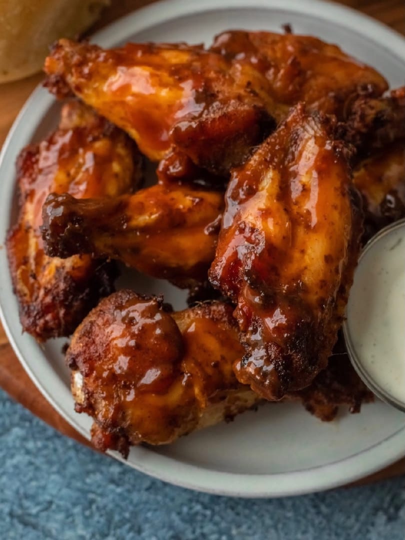 BBQ glazed chicken wings with ranch dipping sauce